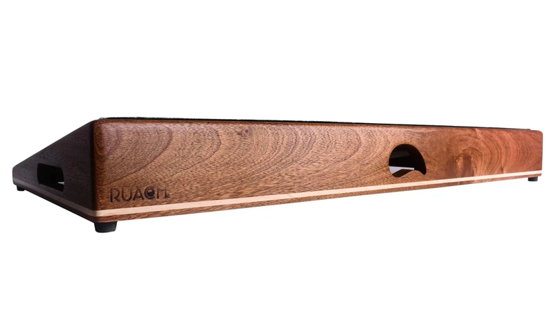 Ruach Foxy Lady Hardwood Pedalboard and Carry Case for Guitar Effects Pedals (Size 4)