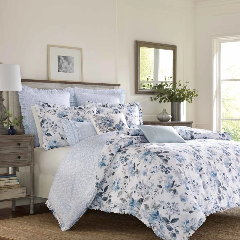 Laura Ashley | Luxury Ultra Soft Comforter, All Season Premium Bedding Set, Stylish Delicate Design for Home Décor, Cotton, Cottage Blue, Twin