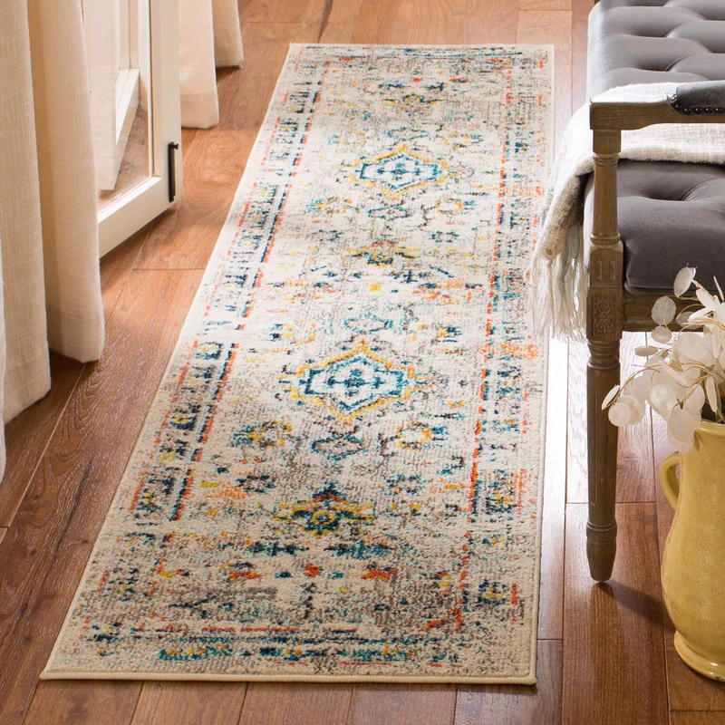 SAFAVIEH Traditional Rug for Living Room, Dining Room, Bedroom - Madison Collection, Short Pile, in Cream and Blue, 61 X 244 cm