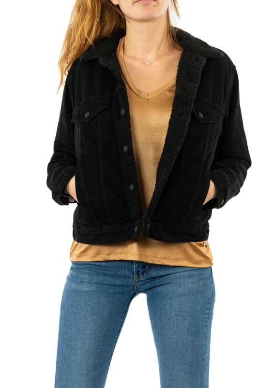 Levi's Women's Ex-Boyfriend Sherpa Trucker Jacket, Yes Black, XL