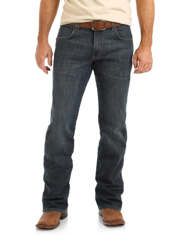Wrangler Men's Retro Relaxed Fit Boot Cut Jean Jeans, Falls City, 36W / 32L