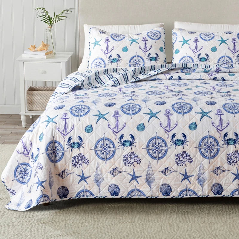 Full / Queen Coastal Quilt Bedding Set, Summer Coastal Quilt with Shams, Beach 3-Piece Reversible Bedspread Quilt Set. Lightweight Nautical Quilted Coverlet. Azure Collection, Blue Seashells