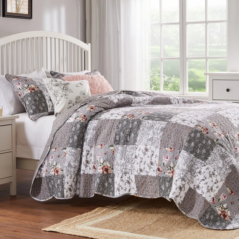 Greenland Home Barefoot Bungalow Quilt Set, face Microfiber Back 60% 40% Polyester Cotton-Rich Fill, Gray, Full/Queen