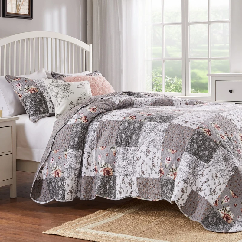 Barefoot Bungalow Quilt Set, face Microfiber Back 60% 40% Polyester Cotton-Rich Fill, Gray, King
