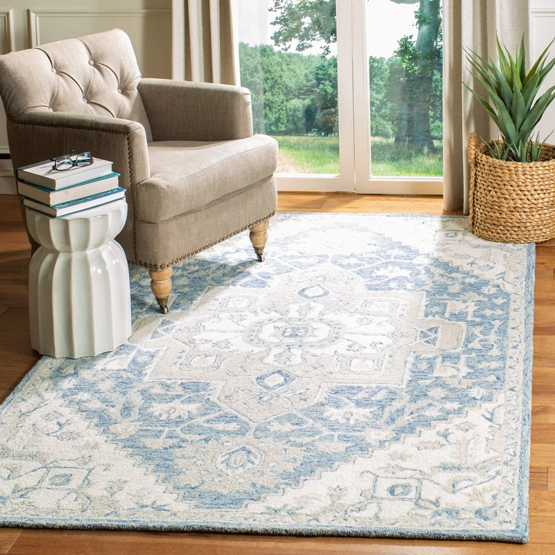 Safavieh Traditional Rug for Living Room, Dining Room, Bedroom - Micro-Loop Collection, Short Pile, in Blue and Ivory, 120 x 180 cm