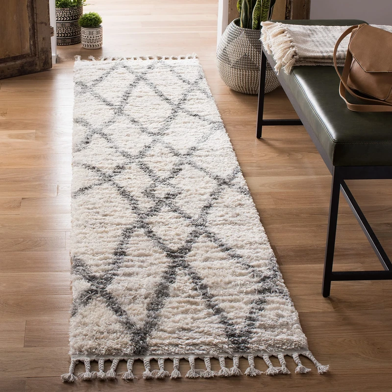 Safavieh Moroccan Shaggy Indoor Woven Runner Area Rug, Berber Fringe Shag Collection, BFG628, in Cream / Grey, 61 X 244 cm for Living Room, Bedroom or Any Indoor Space