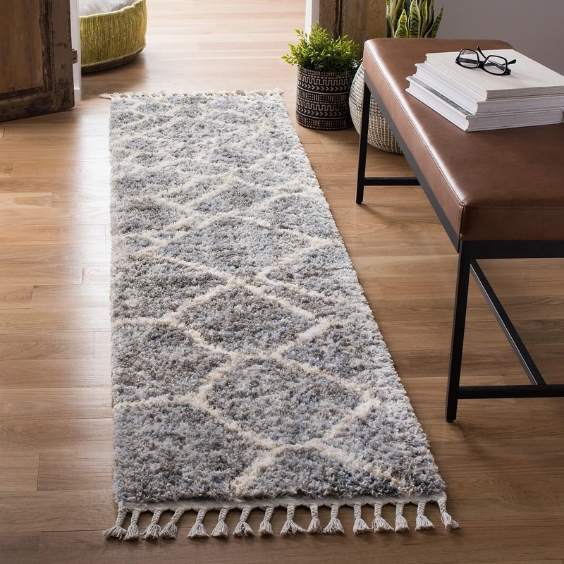 Safavieh Moroccan Shaggy Indoor Woven Runner Area Rug, Berber Fringe Shag Collection, BFG629, in Grey / Cream, 61 X 244 cm for Living Room, Bedroom or Any Indoor Space