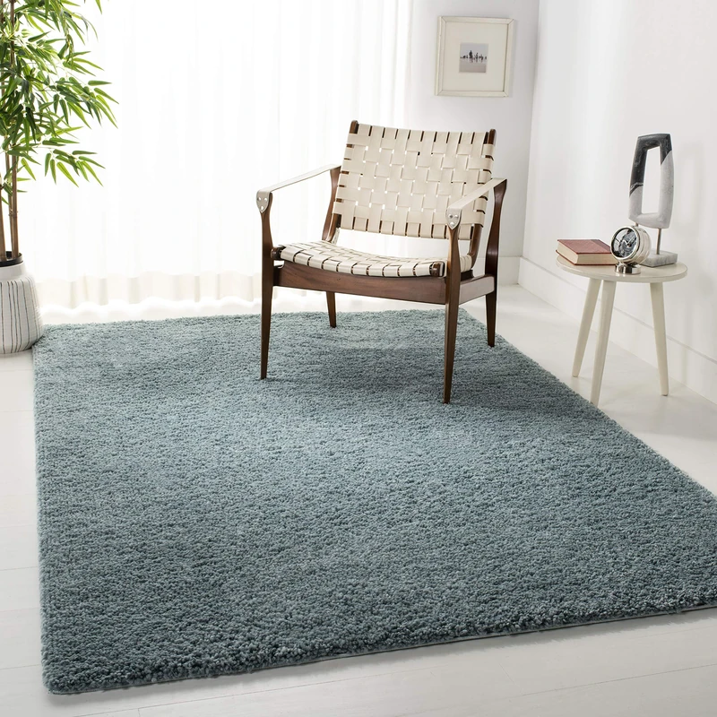 Safavieh Shaggy Indoor Woven Rectangle Area Rug, August Shag Collection, AUG900, in Aqua, 91 X 152 cm for Living Room, Bedroom or Any Indoor Space