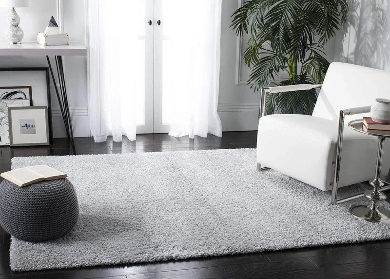 Safavieh Shaggy Indoor Woven Rectangle Area Rug, August Shag Collection, AUG900, in Silver, 91 X 152 cm for Living Room, Bedroom or Any Indoor Space