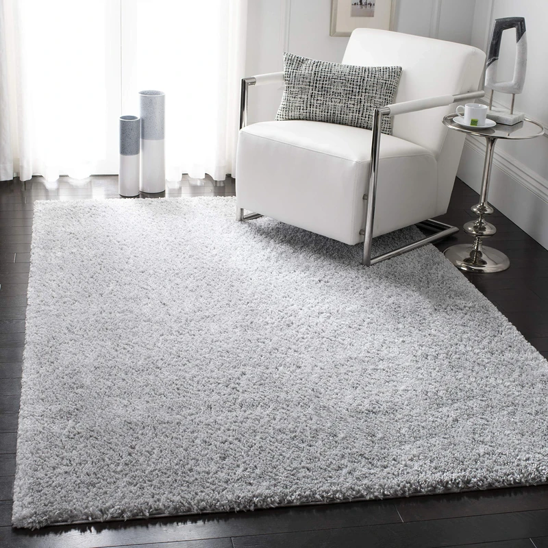 SAFAVIEH Shaggy Rug for Living Room, Dining Room, Bedroom - August Shag Collection, Short Pile, in Silver, 160 X 229 cm