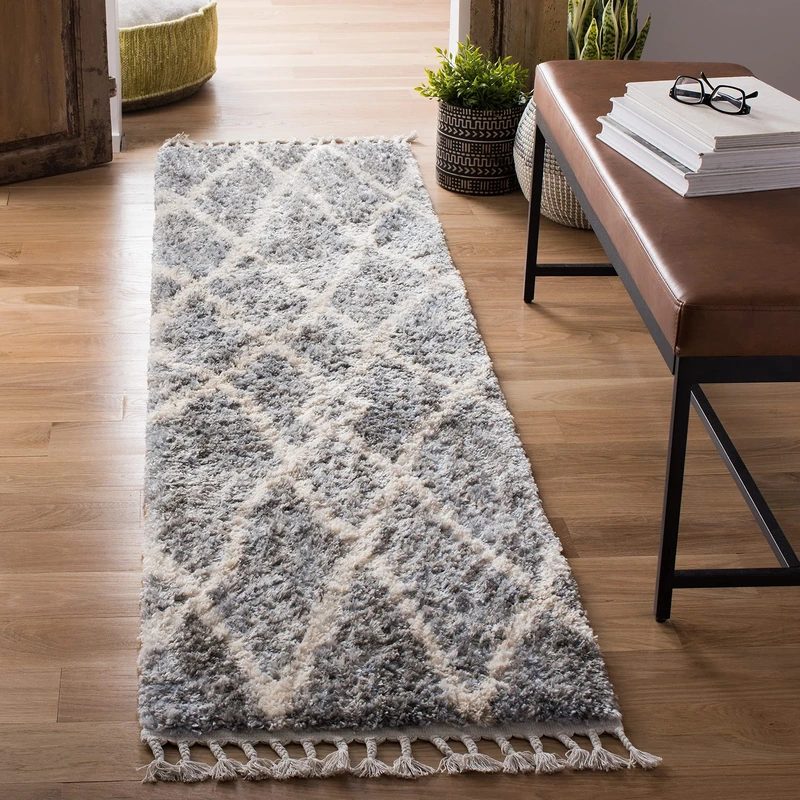 Safavieh Moroccan Shaggy Indoor Woven Runner Area Rug, Berber Fringe Shag Collection, BFG628, in Grey / Cream, 61 X 244 cm for Living Room, Bedroom or Any Indoor Space
