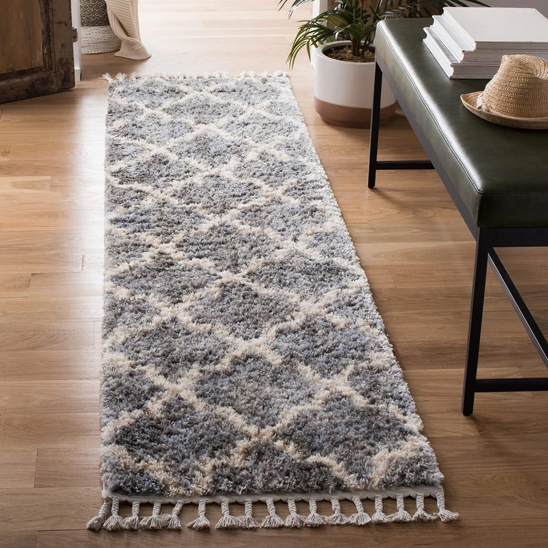 Safavieh Moroccan Shaggy Indoor Woven Runner Area Rug, Berber Fringe Shag Collection, BFG627, in Grey / Cream, 61 X 244 cm for Living Room, Bedroom or Any Indoor Space