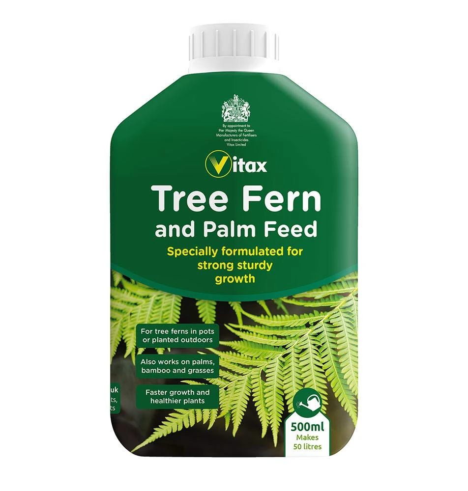 Vitax Tree Fern And Palm Feed, For Tree Ferns, Ferns, Palms And Grasses. The Perfect Balance Of Nutrients To Maximise Growth, Easy To Use, Concentrated - 500Ml Makes 50L
