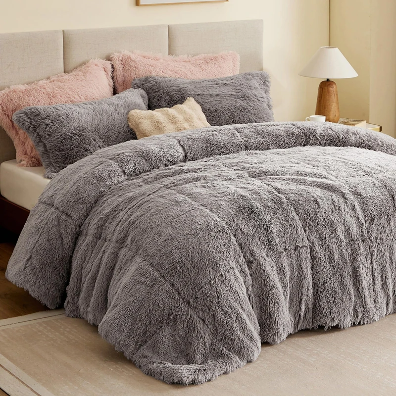 Intelligent Design Modern All Season Down Alternative Bedding with Matching Sham, Polyester, Grey, King