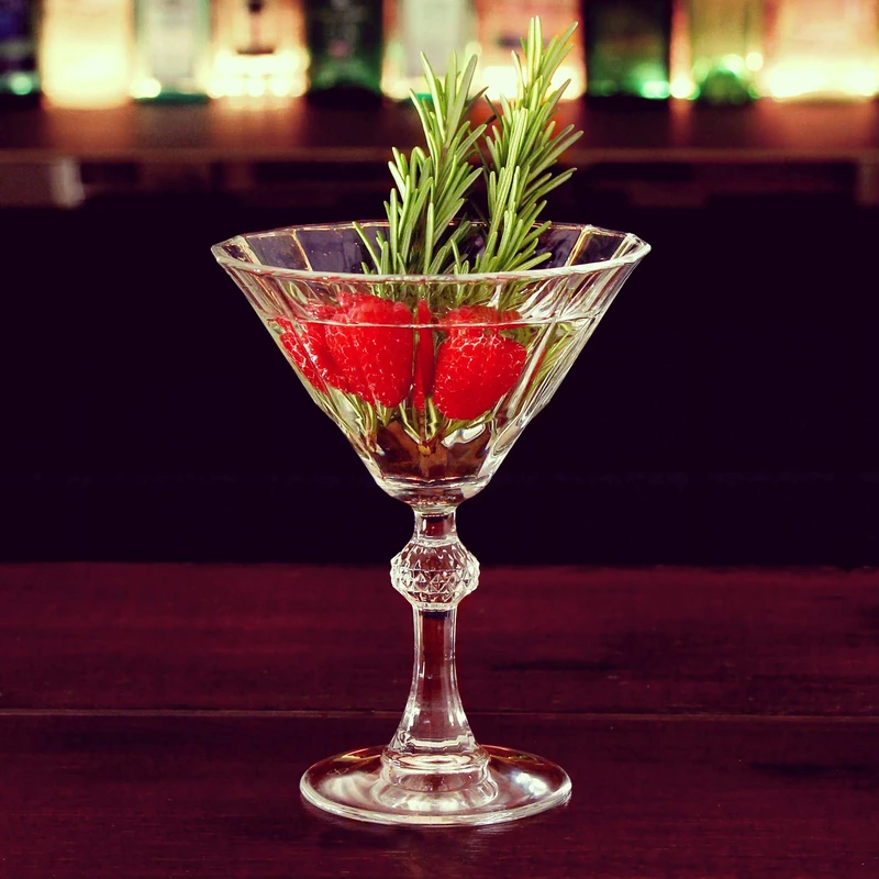 Utopia FB192 Diamond Martini Glasses, 240ml Capacity, 150mm x 114mm, Clear, Pack of 12