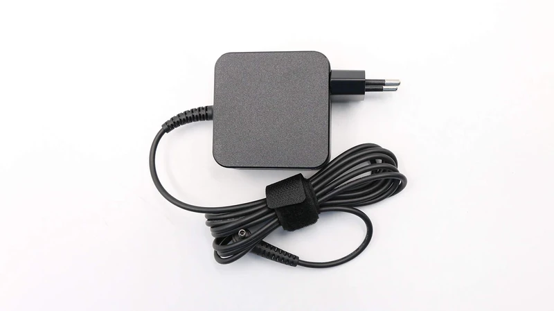 Adaptor PA 1450-55LU 20V2.2
