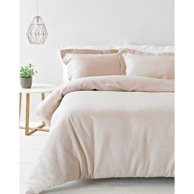 "Riva Home Paoletti Super King Duvet Cover Set Blush Pink Waffle Weave Texture 2 x Oxford Border Pillowcases Included 100% Cotton Machine Washable 260 x 220cm (102"" x 87"" inches)"