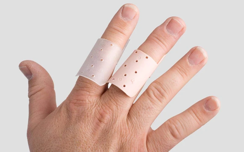 inocare 386-5-11 Stackable Finger Splint for Buttonhole Fingers Skin 1/5 Pieces Beige - Image 1