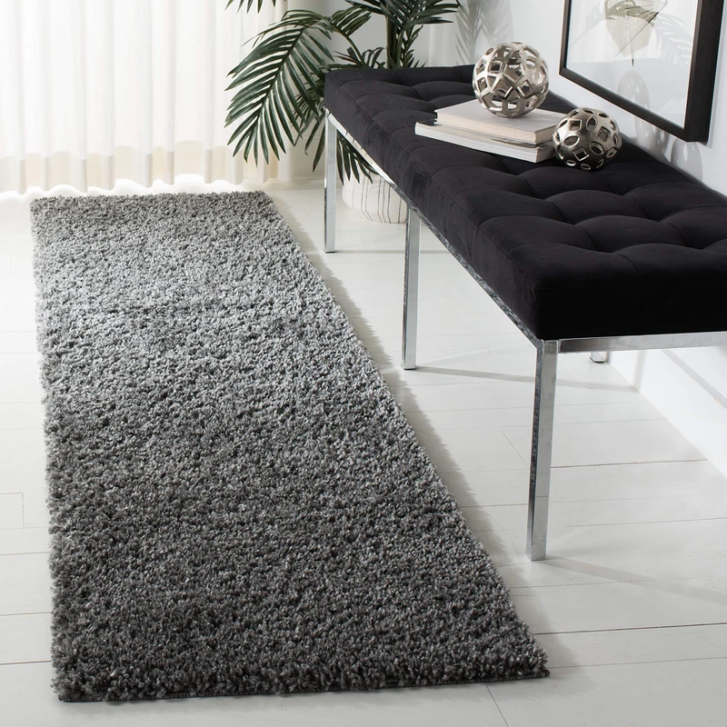 SAFAVIEH Shag Rug for Living Room, Dining Room, Bedroom - August Shag Collection, Short Pile, in Grey, 76 X 183 cm
