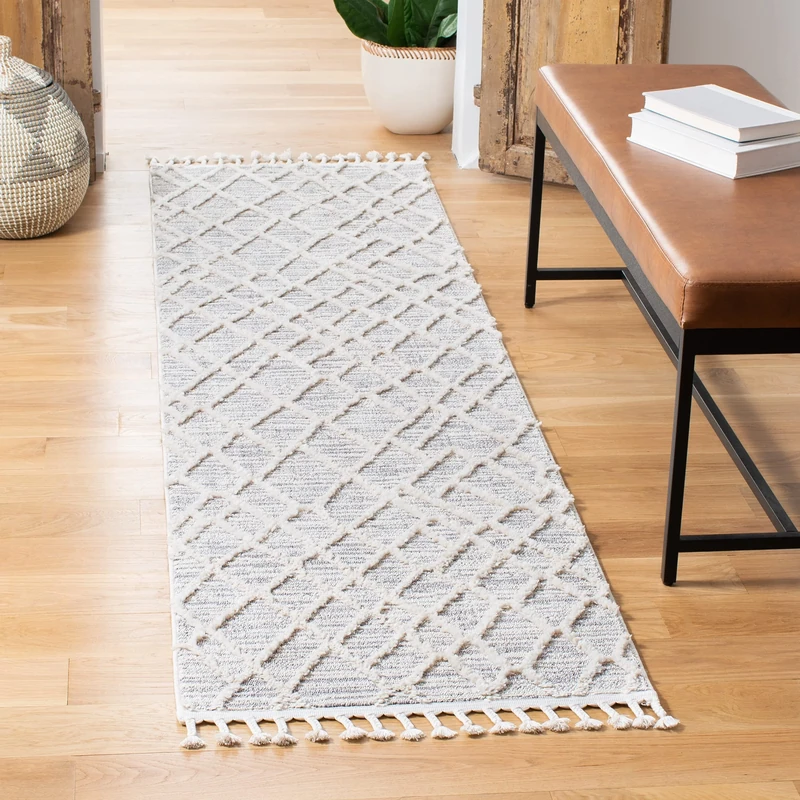 Safavieh Boho Rug for Living Room, Dining Room, Bedroom - Marrakech Collection, Short Pile, in Ivory and Grey, 66 X 244 cm