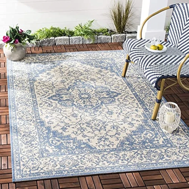 SAFAVIEH Medallion Rug for Indoor & Outdoor - Beachhouse Collection, Short Pile, in Cream and Blue color, 79 X 152 cm