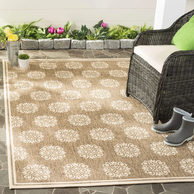 SAFAVIEH Small Medallion Rug for Indoor & Outdoor - Beachhouse Collection, Short Pile, in Beige and Cream color, 155 X 229 cm