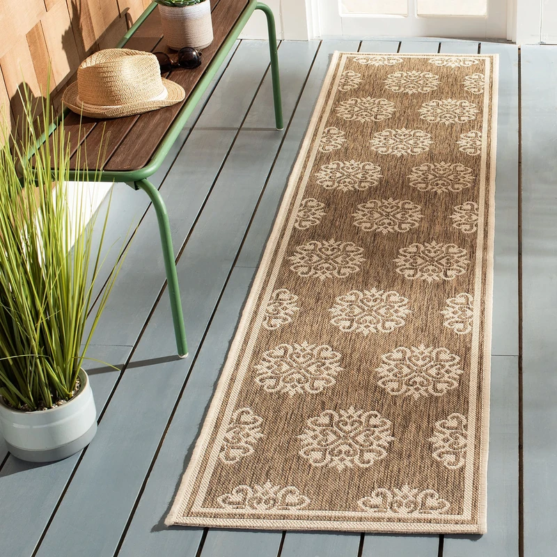 SAFAVIEH Small Medallion Rug for Indoor & Outdoor - Beachhouse Collection, Short Pile, in Beige and Cream color, 61 X 244 cm
