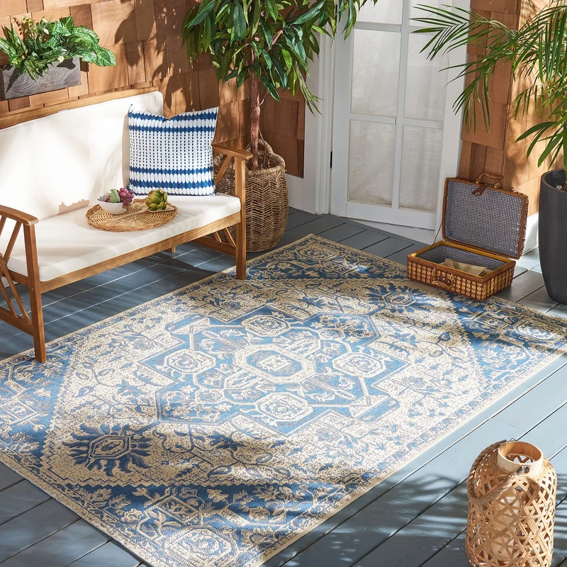 SAFAVIEH Medallion Rug for Indoor & Outdoor - Beachhouse Collection, Short Pile, in Blue and Creme color, 122 X 183 cm