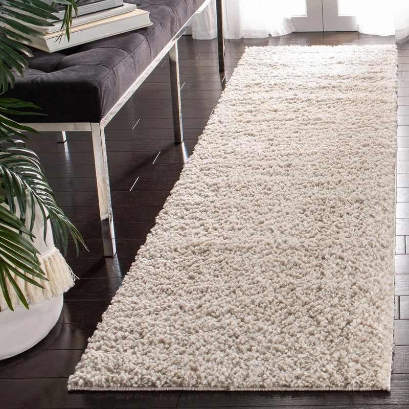 SAFAVIEH Shag Rug for Living Room, Dining Room, Bedroom - August Shag Collection, Short Pile, in Beige, 76 X 183 cm