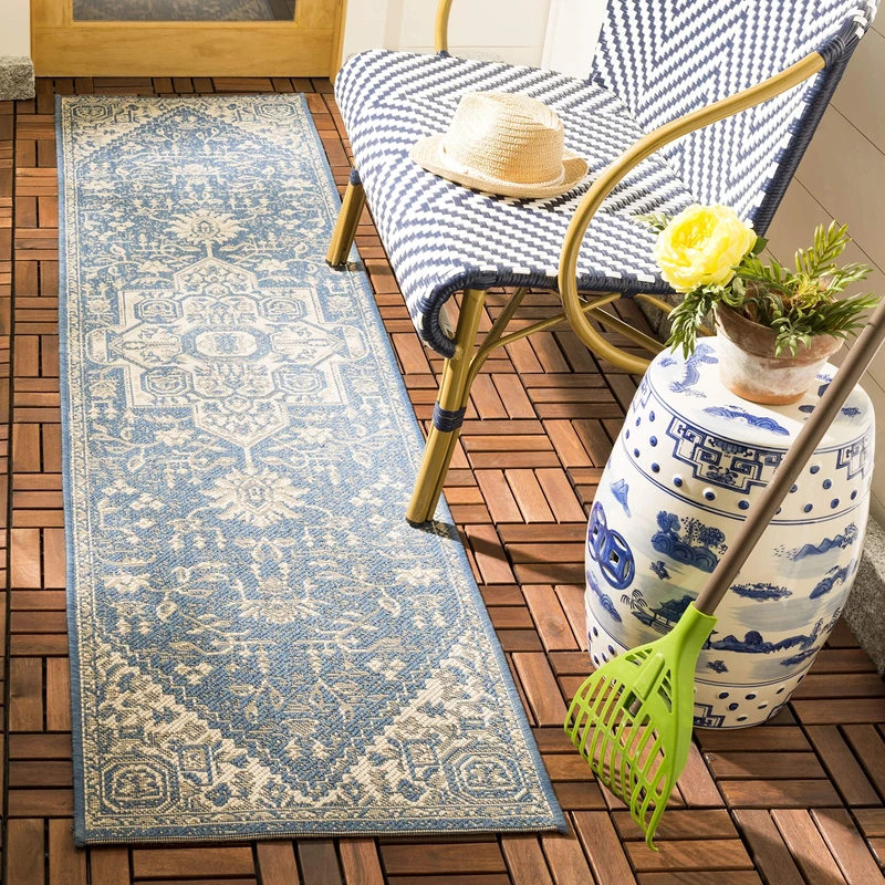 SAFAVIEH Medallion Rug for Indoor & Outdoor - Beachhouse Collection, Short Pile, in Cream and Blue color, 61 X 244 cm