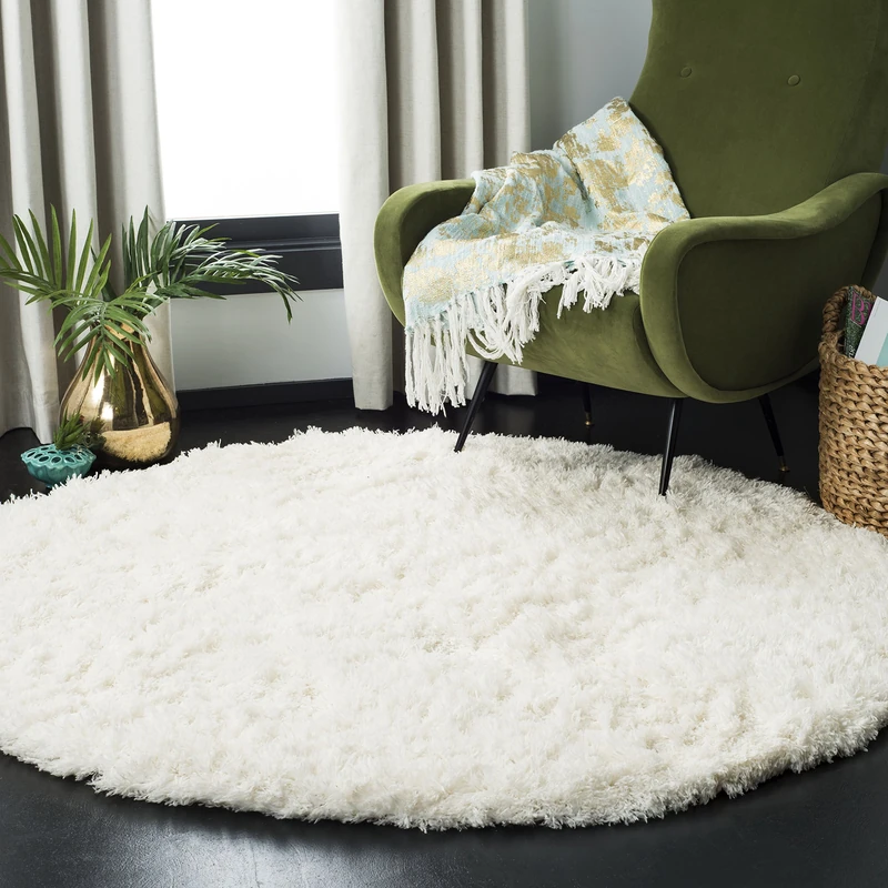 SAFAVIEH Shag Rug for Living Room, Dining Room, Bedroom - Polar Shag Collection, Short Pile, in White, 122 X 122 cm