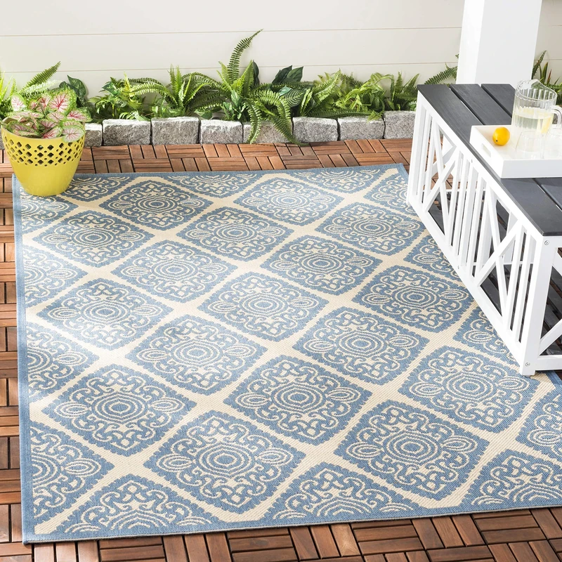 SAFAVIEH Medallion Rug for Indoor & Outdoor - Beachhouse Collection, Short Pile, in Cream and Blue color, 155 X 229 cm