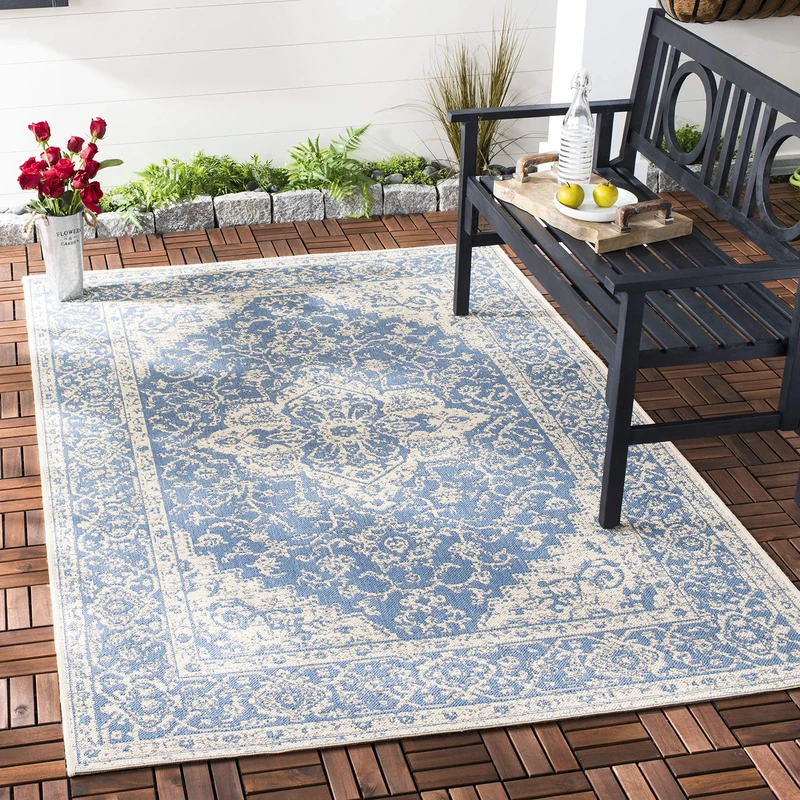 SAFAVIEH Medallion Rug for Indoor & Outdoor - Beachhouse Collection, Short Pile, in Blue and Creme color, 91 X 152 cm