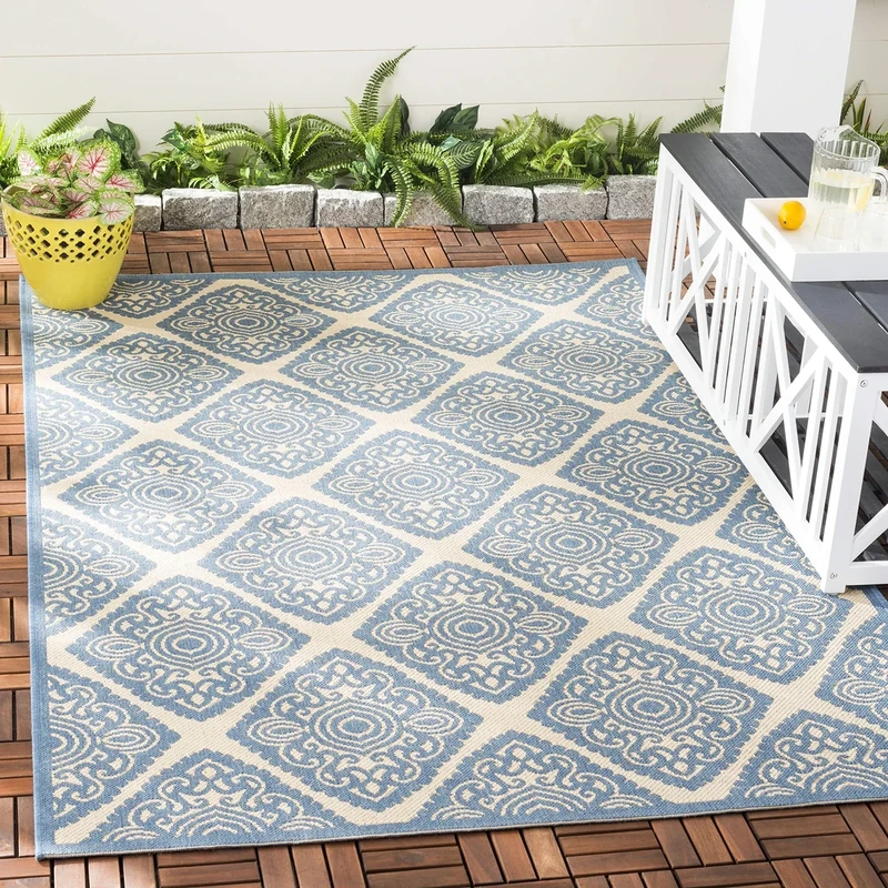 Safavieh Medallion Indoor/Outdoor Woven Rectangle Area Rug, Beachhouse Collection, BHS132, in Cream / Blue, 122 X 183 cm for Garden, Patio or Any Outdoor Space