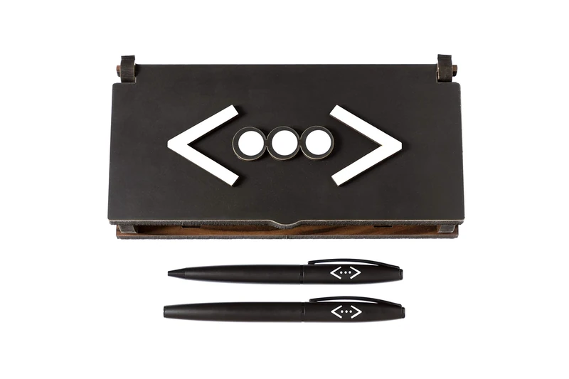 Gok-Turk Wooden Box with 2 Black Cukur Ballpoint Pens