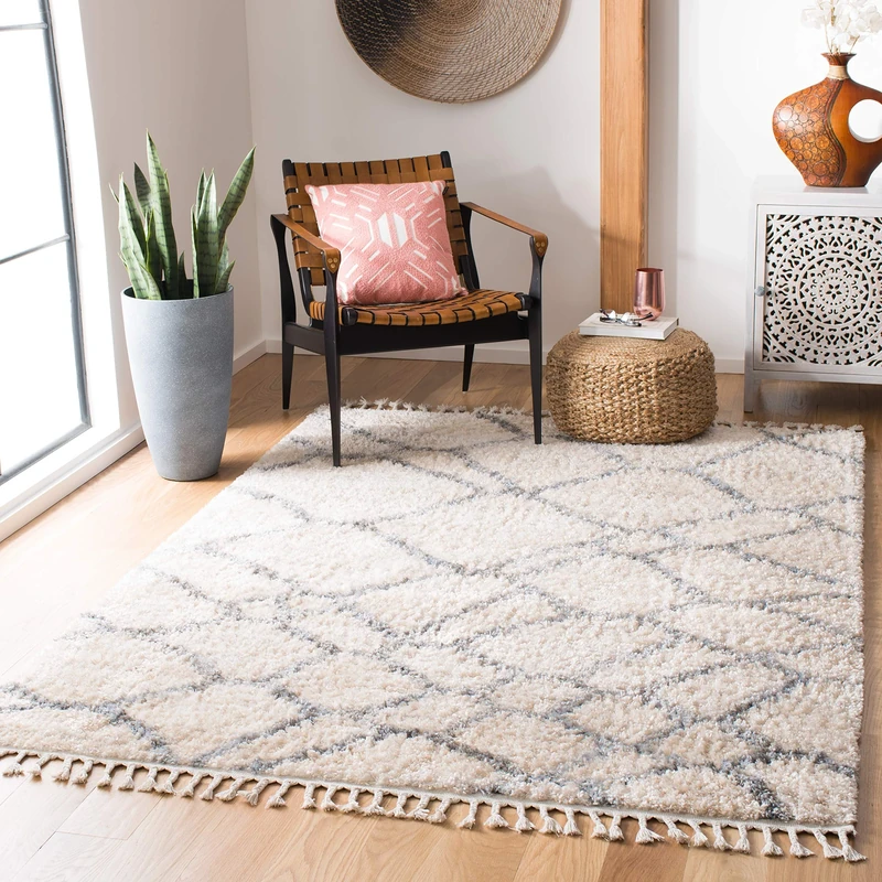 Safavieh Moroccan Shaggy Indoor Woven Rectangle Area Rug, Berber Fringe Shag Collection, BFG629, in Cream / Grey, 122 X 183 cm for Living Room, Bedroom or Any Indoor Space