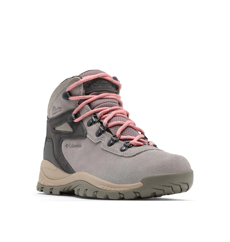 Columbia womens Newton Ridge Plus Waterproof Amped Hiking Boot Black Size: 8 Wide