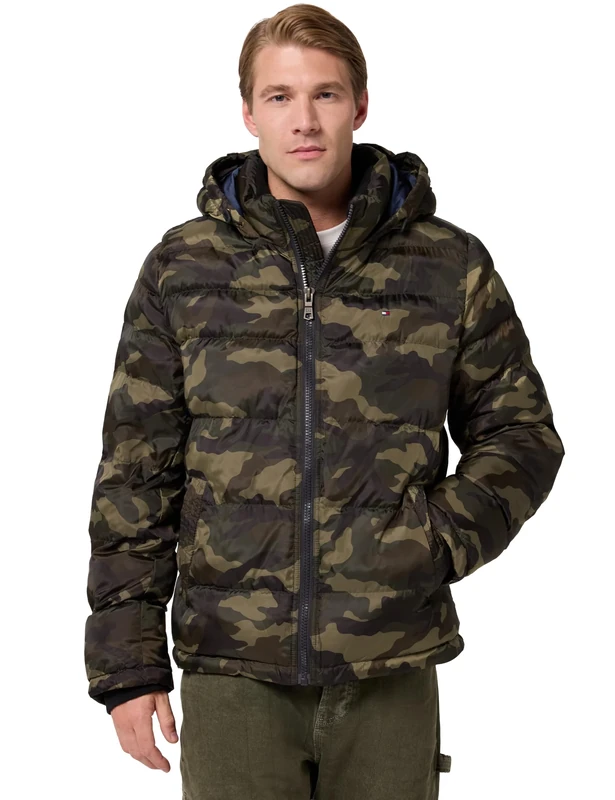 Tommy Hilfiger Men's Down Alternative Hooded Puffer Jacket (Standard and Big & Tall) Coat, Olive Camouflage, L