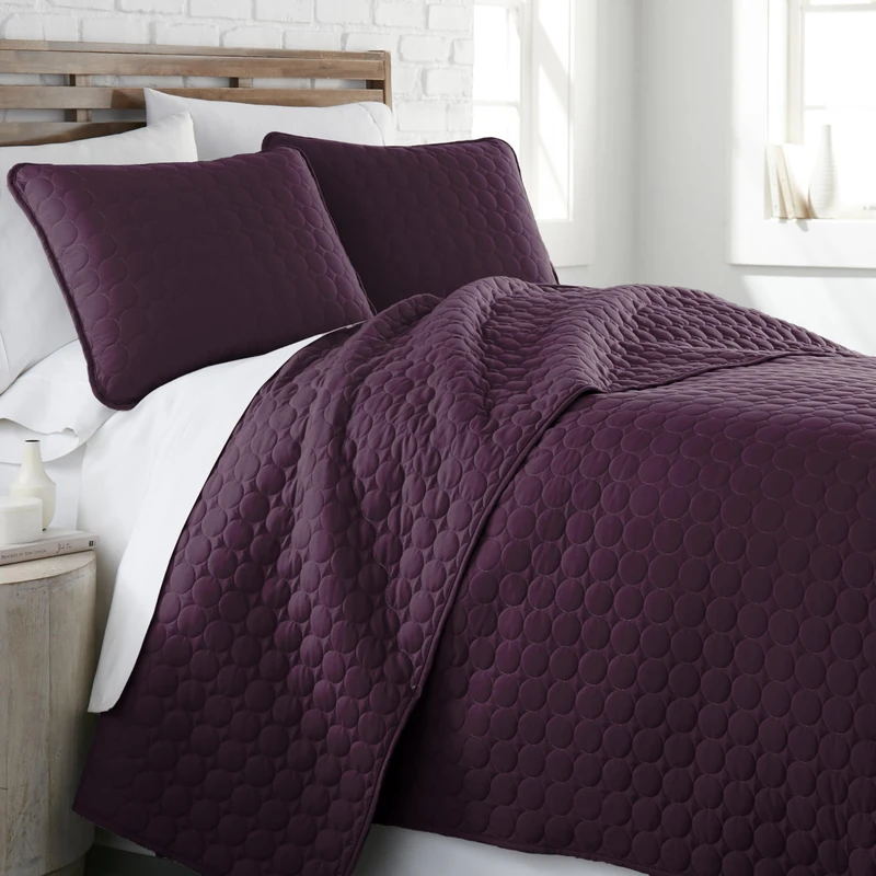 Southshore Fine Living, Inc. Oversized Quilts for King Bed, Lightweight Quilt Bedding Set, Soft Coverlet, 3-Piece Bedspread Set with Two Matching Quilted Pillow Shams, King/California Size, Purple