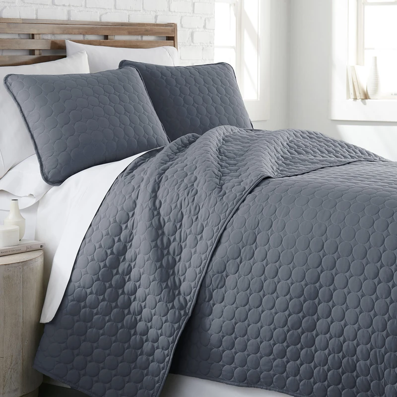 Southshore Fine Living, Inc. Twin/Twin XL Quilt Bedding Set with Matching Pillow Sham, Modern Circle-Stitch Design, Quilted Twin Bedspread, Lightweight Blue Quilt Coverlet, Twin, Steel Blue