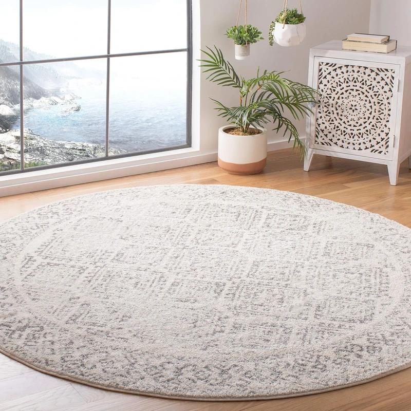 Safavieh Boho Rug for Living Room, Dining Room, Bedroom - Tulum Collection, Short Pile, in Ivory and Grey,