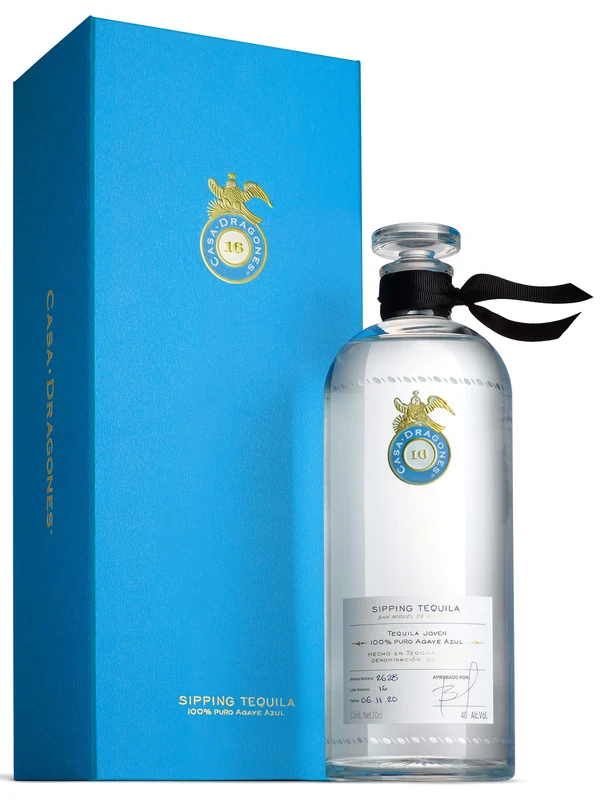 Casa Dragones Joven Tequila 70cl, 40% ABV – Master Blend of 100% Blue Agave Silver & Extra-Aged Tequila, Rested in New American Oak – Premium Gift - Image 1