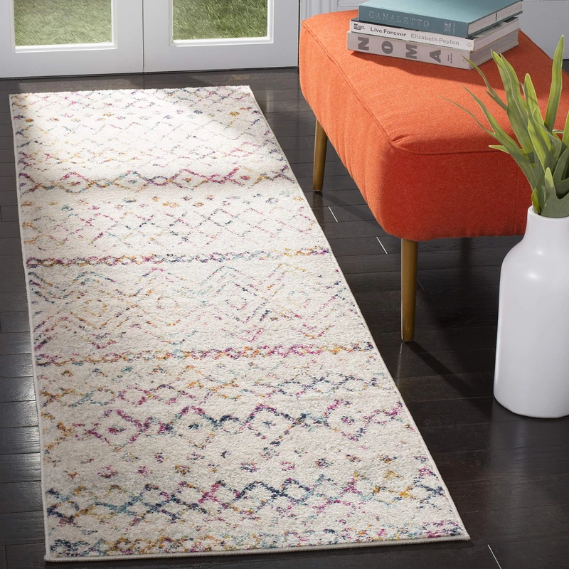 Safavieh Boho Rug for Living Room, Dining Room, Bedroom - Madison Collection, Short Pile, in Ivory and Fuchsia, 80 x 180 cm