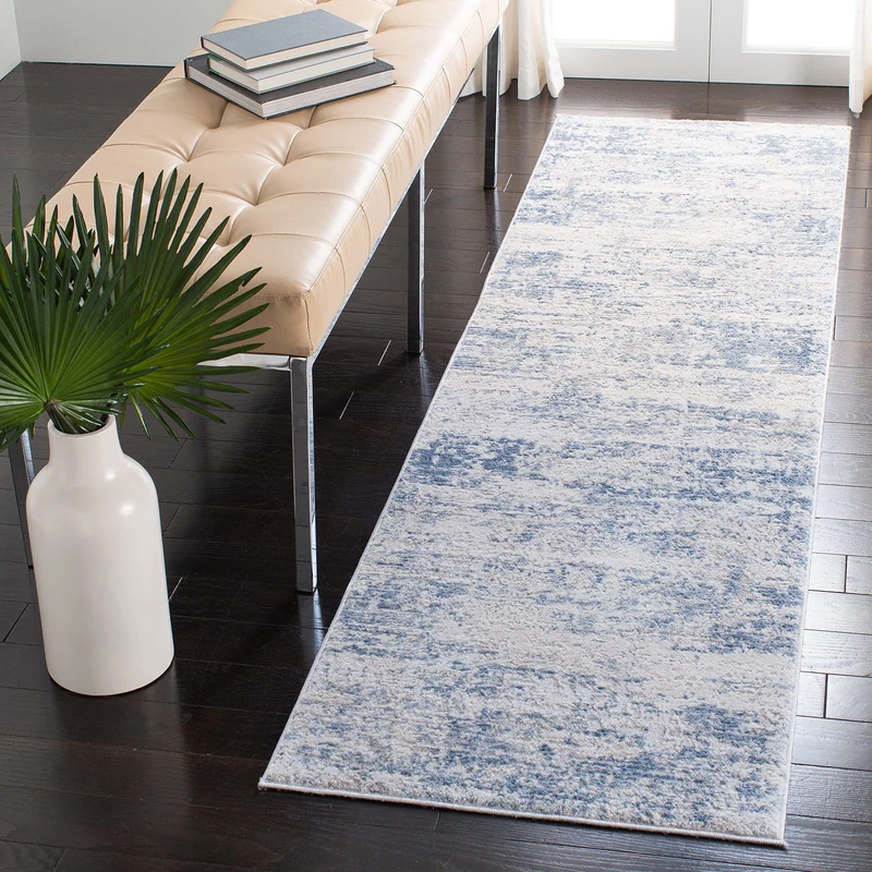 Safavieh Modern Rug for Living Room, Dining Room, Bedroom - Amelia Collection, Short Pile, in Ivory and Blue, 76 X 183 cm