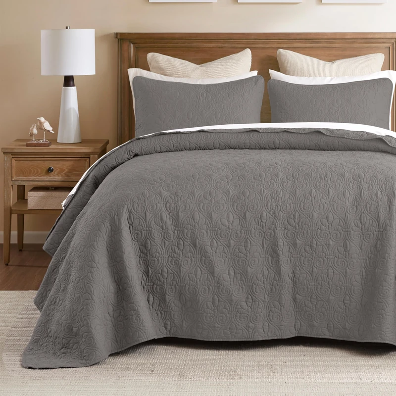 Madison Park Quebec Reversible Quilt Set Damask Design, Double Sided Stitching All Season, Lightweight Bedspread Bedding Set, Matching Sham, Dark Grey, Full(96"x110") 3 Piece