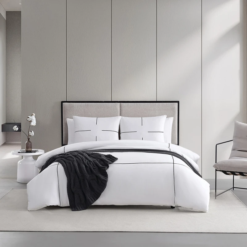 Vera Wang | 100% Cotton Soft, Smooth, and Silky Sateen, 3-Piece, Minimalistic and Modern Style for Bedroom Décor, Zig Zag White/Black, Queen Comforter Set - Image 1