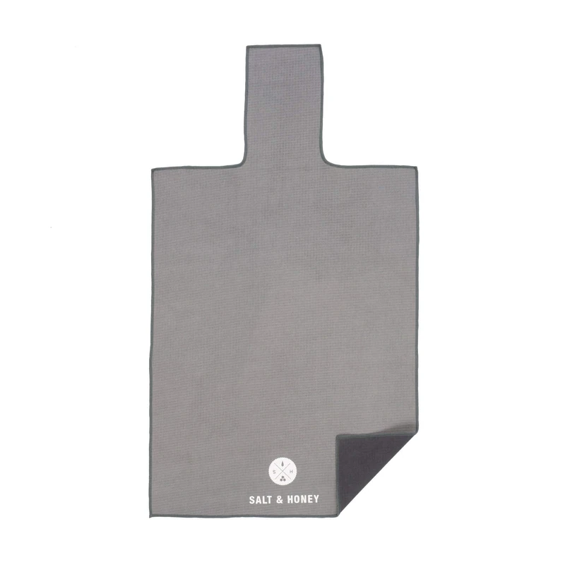 Salt & Honey Non-Slip Pilates Reformer Mat Towel (Black) - Image 1