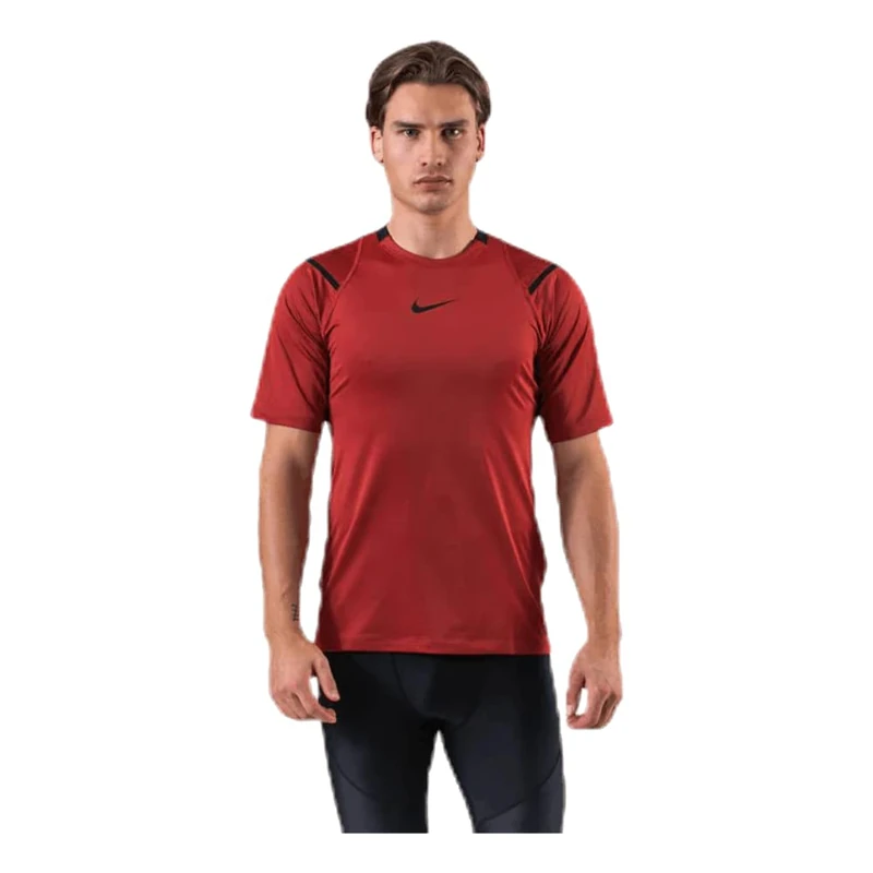 NIKE NPC T-Shirt Men's T-Shirt - Dune Red/Dune Red/Black, S