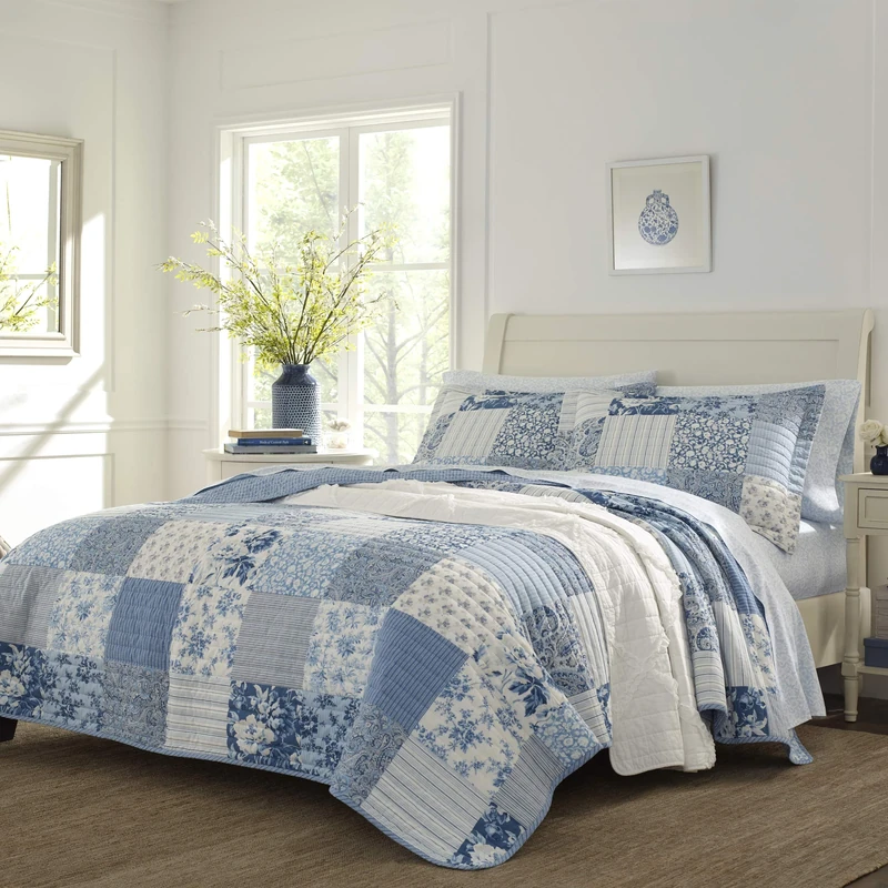 Laura Ashley | Quilt Set-100, Reversible, Lightweight & Breathable Bedding, Pre-Washed for Added Softness, Cotton, Blue, Twin