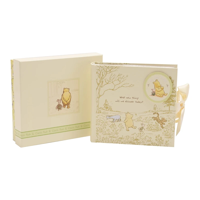 Happy Homewares Winnie The Pooh Album with Images of Pooh, Piglet, Tigger and Eeyore - Officially Licensed